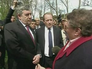 Гордон Браун обізвав пенсіонерку фанатичкою Гордон Браун обізвав пенсіонерку фанатичкою