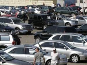 Знайдено людей, що підклали вибухівку у авто на стихійному ринку Києва Знайдено людей, що підклали вибухівку у авто на стихійному ринку Києва