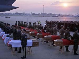 Життя людей на літаку Качинського залежало від однієї години Життя людей на літаку Качинського залежало від однієї години