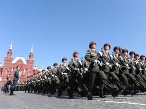 Українські солдати і офіцери прибули в Москву