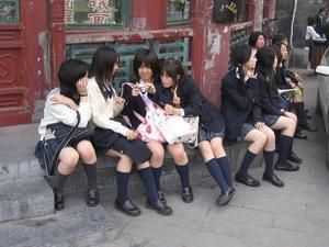 В Китаї за останні три дні вже втретє нападають на школу В Китаї за останні три дні вже втретє нападають на школу