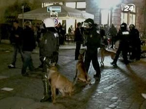 1 травня у Європі традиційно неспокійне - 1 травня 2010 - Телеканал новин 24 1 травня у Європі традиційно неспокійне - 1 травня 2010 - Телеканал новин 24