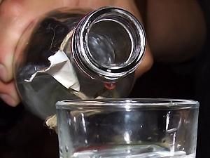 На Черкащині вилучено вантажівку, яка незаконно перевозила 5 тис. літрів спирту На Черкащині вилучено вантажівку, яка незаконно перевозила 5 тис. літрів спирту