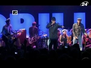 Gorillaz відкрили свої обличчя Gorillaz відкрили свої обличчя