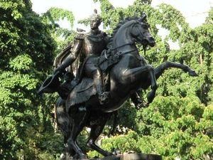 Лікарі досліджують причину смерті Симона Болівара Лікарі досліджують причину смерті Симона Болівара