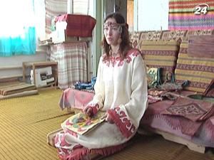 Сім'я покинула міське життя, аби у селі відтворювати історію рідної землі Сім'я покинула міське життя, аби у селі відтворювати історію рідної землі