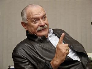 Російських школярів змушують дивитися фільм "Стомлені сонцем-2" Російських школярів змушують дивитися фільм "Стомлені сонцем-2"