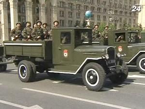 На Хрещатику відбулася генеральна репетиція параду 9 травня На Хрещатику відбулася генеральна репетиція параду 9 травня