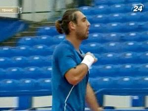 Маркос Багдатіс розпочав турнір із перемоги над Петером Гойовчиком Маркос Багдатіс розпочав турнір із перемоги над Петером Гойовчиком