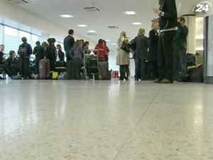 У Великобританії знову ввели обмеження на польоти У Великобританії знову ввели обмеження на польоти