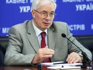 Азаров готовий вивчити пропозиції про об’єднання з "Газпромом" Азаров готовий вивчити пропозиції про об’єднання з "Газпромом"