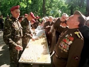 Янукович не задоволений рівнем підготовки до святкування Дня Перемоги Янукович не задоволений рівнем підготовки до святкування Дня Перемоги