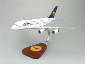 Квартальний збиток авіакомпанії Lufthansa виріс на 12% 