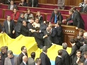 Ремонт у Верховній Раді після дебошу 27 квітня коштуватиме понад мільйон гривень Ремонт у Верховній Раді після дебошу 27 квітня коштуватиме понад мільйон гривень