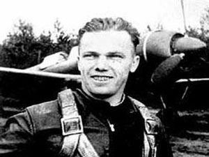 Президент доручив відзначити 90-річчя тричі Героя Радянського Союзу Кожедуба Президент доручив відзначити 90-річчя тричі Героя Радянського Союзу Кожедуба