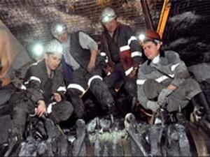 На російській шахті призупинили рятувальні роботи На російській шахті призупинили рятувальні роботи