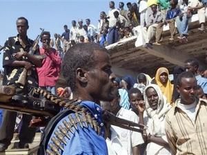 Сомалійські пірати захопили танкер з українцем Сомалійські пірати захопили танкер з українцем