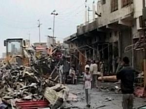 В Іраку загинуло близько 100 людей в результаті серії атак В Іраку загинуло близько 100 людей в результаті серії атак