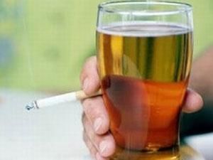 Рада прийняла у першому читанні закон про оподаткування алкоголю, тютюну та бензину Рада прийняла у першому читанні закон про оподаткування алкоголю, тютюну та бензину