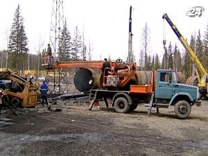 Російські слідчі висунули дві головні версії вибухів на шахті у Кемеровській області Російські слідчі висунули дві головні версії вибухів на шахті у Кемеровській області