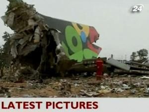 Літак розбився при заході на посадку, загинули 103 людини - 12 травня 2010 - Телеканал новин 24 Літак розбився при заході на посадку, загинули 103 людини - 12 травня 2010 - Телеканал новин 24
