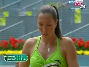 Єлена Янковіч вдруге поспіль переграла Ану Івановіч Єлена Янковіч вдруге поспіль переграла Ану Івановіч