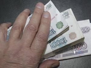 В Києві затримали чиновника за хабар 10 тис.грн В Києві затримали чиновника за хабар 10 тис.грн