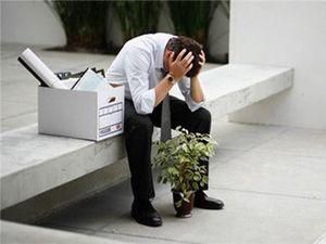 У США знизилась кількість заявок на допомогу з безробіття У США знизилась кількість заявок на допомогу з безробіття