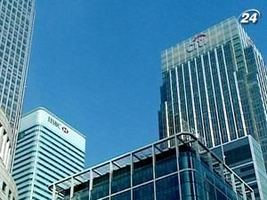 В США 8 великих банків підозрюють у шахрайстві В США 8 великих банків підозрюють у шахрайстві