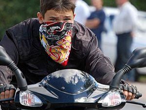 На Луганщині затримали скутеристів, які пограбували церкву На Луганщині затримали скутеристів, які пограбували церкву