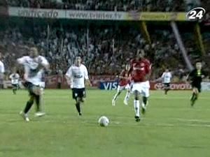 "Естудіантес" у першій грі поступився "Інтернасьйоналю" "Естудіантес" у першій грі поступився "Інтернасьйоналю"