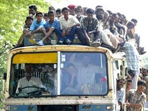 В Індії загинули 28 пасажирів автобуса В Індії загинули 28 пасажирів автобуса