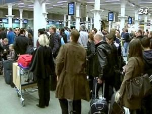 Ісландський вулкан знову погрожує обрізати крила авіаперевізникам Ісландський вулкан знову погрожує обрізати крила авіаперевізникам