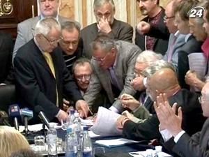 Опозиціонери створили Комітет захисту України Опозиціонери створили Комітет захисту України