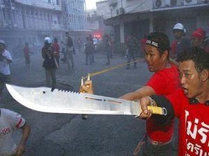 Тайська опозиція оголосила про бажання піти на переговори з урядом Тайська опозиція оголосила про бажання піти на переговори з урядом