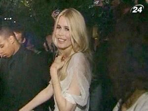 Клаудія Шифер втретє стала матір'ю - 16 травня 2010 - Телеканал новин 24 Клаудія Шифер втретє стала матір'ю - 16 травня 2010 - Телеканал новин 24