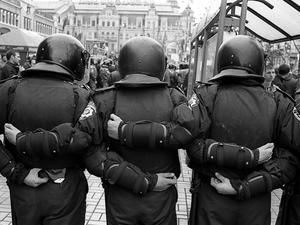 Януковича і Медведєва посилено охороняє міліція Януковича і Медведєва посилено охороняє міліція