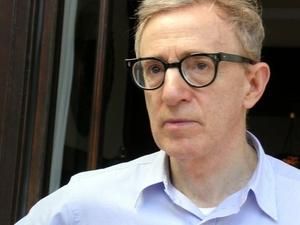 Вуді Аллен хоче зняти фільм з дружиною французького Президента Вуді Аллен хоче зняти фільм з дружиною французького Президента