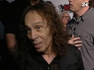 Помер легендарний рок-музикант Ронні Джеймс "Діо" Помер легендарний рок-музикант Ронні Джеймс "Діо"
