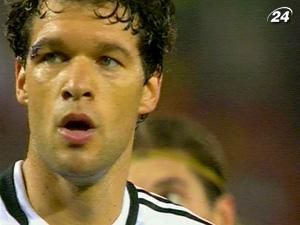 Міхаель Баллак через травму не поїде на чемпіонат світу Міхаель Баллак через травму не поїде на чемпіонат світу