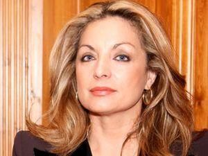 Заступник міністра туризму Греції пішла у відставку через борги свого чоловіка Заступник міністра туризму Греції пішла у відставку через борги свого чоловіка