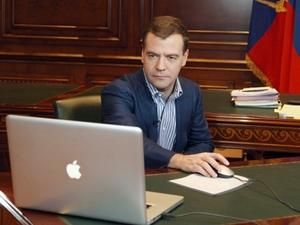 Медведєв сказав, за що звільняти українських чиновників