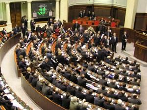 Рада дозволила навчання іноземних військових на території України Рада дозволила навчання іноземних військових на території України