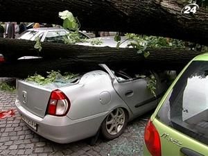 Західні області України потерпають від великої води Західні області України потерпають від великої води