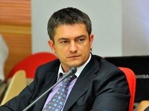 СБУ затримала колишнього адміністратора "Родовід-Банку" СБУ затримала колишнього адміністратора "Родовід-Банку"