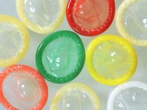 Під час кризи презервативи продаються вдвічі більше