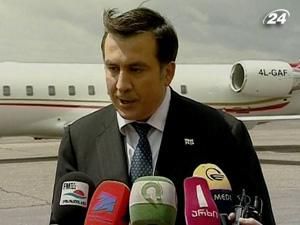 Саакашвілі купив собі персональну катапульту Саакашвілі купив собі персональну катапульту