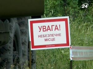 У одному з кримських селищ мешканці виявили у підвалі квартирного будинку 4 тонни хімікатів 