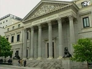 В Іспанії проблему дефіциту держбюджету перекладуть на багатіїв В Іспанії проблему дефіциту держбюджету перекладуть на багатіїв