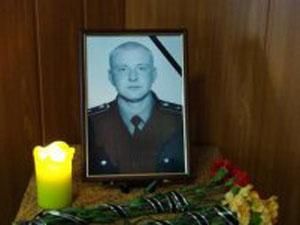 У Коростені зарізали 25-річного дільничого міліції У Коростені зарізали 25-річного дільничого міліції